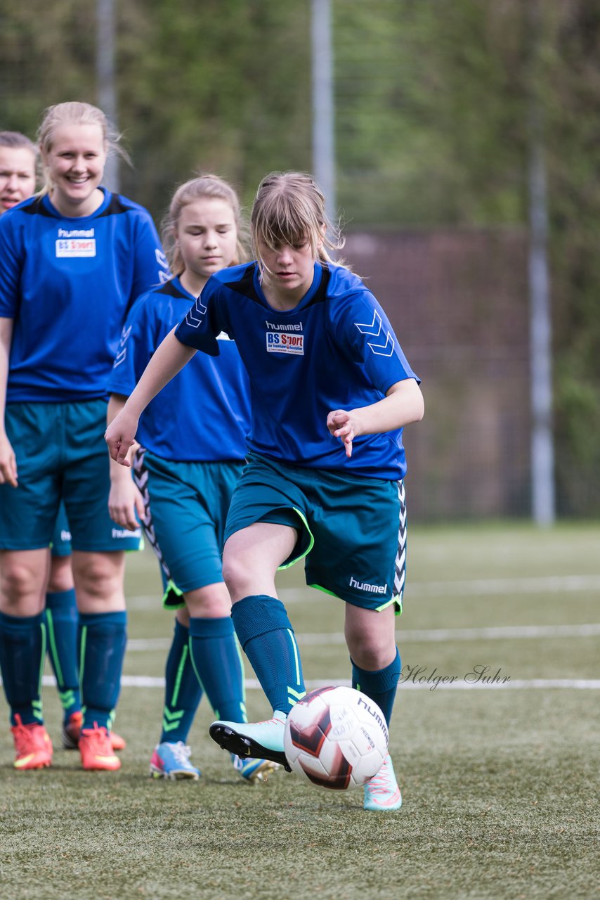 Bild 91 - B-Juniorinnen Pokalfinale VfL Oldesloe - Holstein Kiel : Ergebnis: 0:6